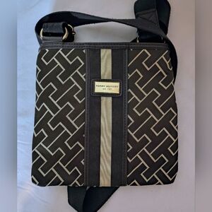 Tommy Hilfiger Crossbody Purse